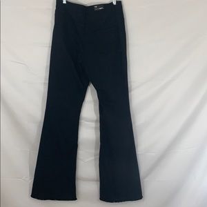 Fashion nova “Ariana Flare Jeans” black NWT